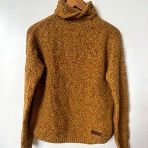 Sherpa Adventure Gear Sweater | Size: S | Color: Gold